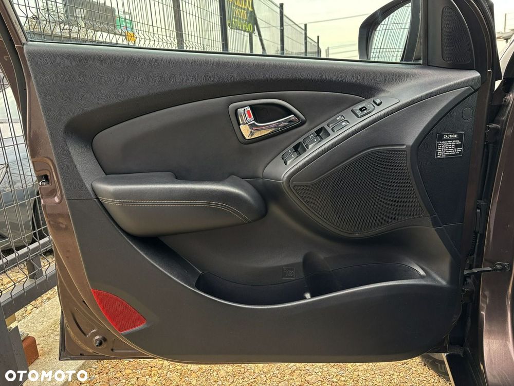 Hyundai ix35 2.0 CRDi 4WD Automatik Premium - 14