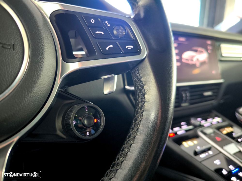 Porsche Cayenne Coupé E-Hybrid Platinum Edition - 22