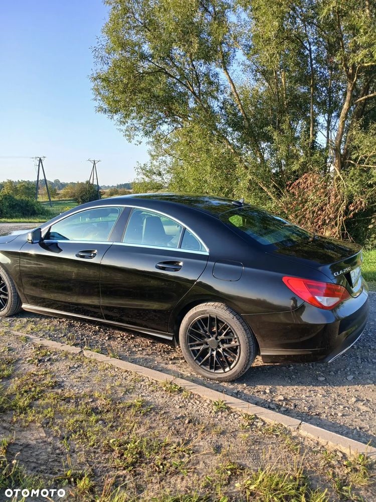 Mercedes-Benz CLA 250 7G-DCT - 6