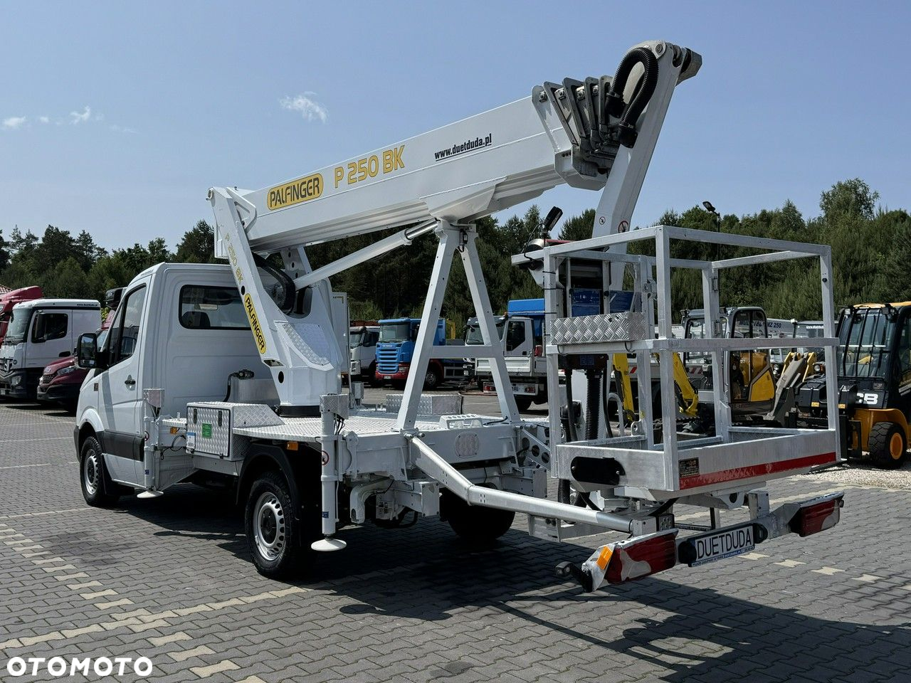 Mercedes-Benz Sprinter - 17