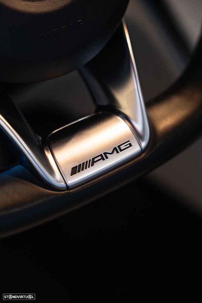 Mercedes-Benz C 63 AMG - 35