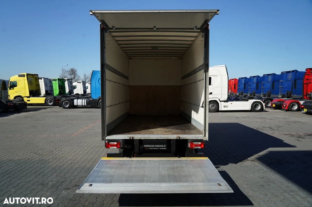 Iveco DAILY 35-130 / 4.2 M CONTAINER / LIFT / TWIN GVWR: 3500 KG / IMPORTAT - 23