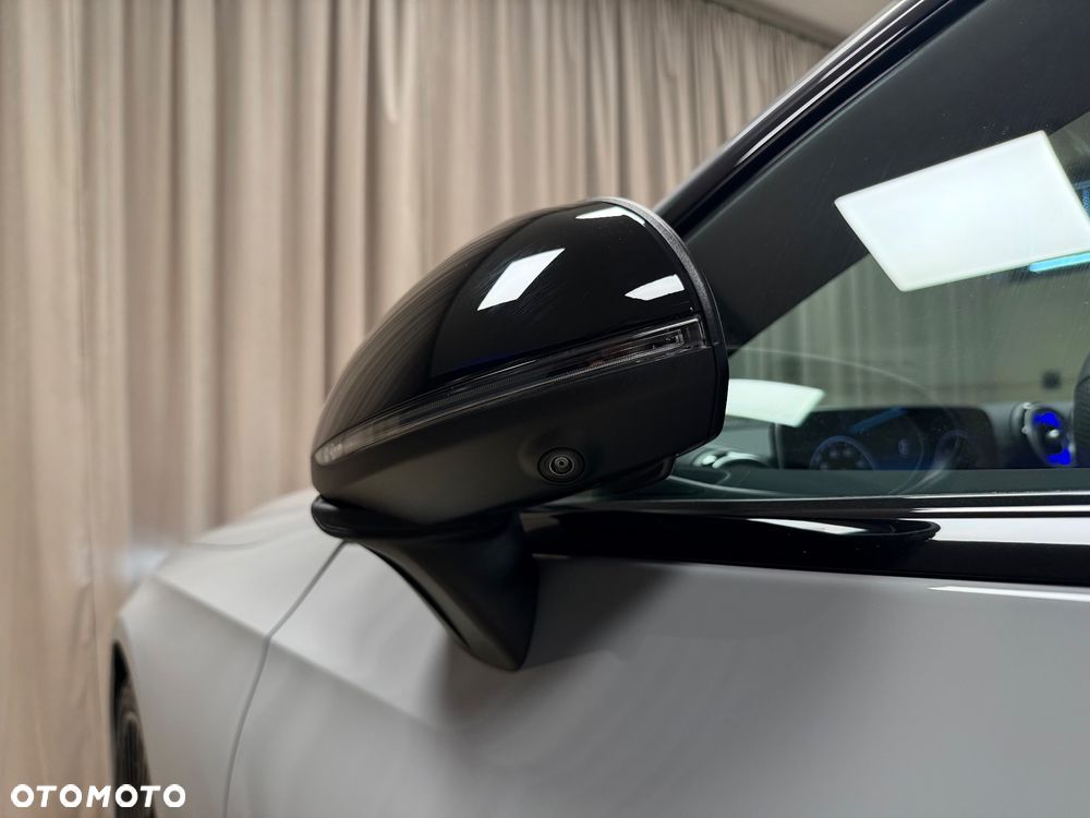 Mercedes-Benz CLE - 39