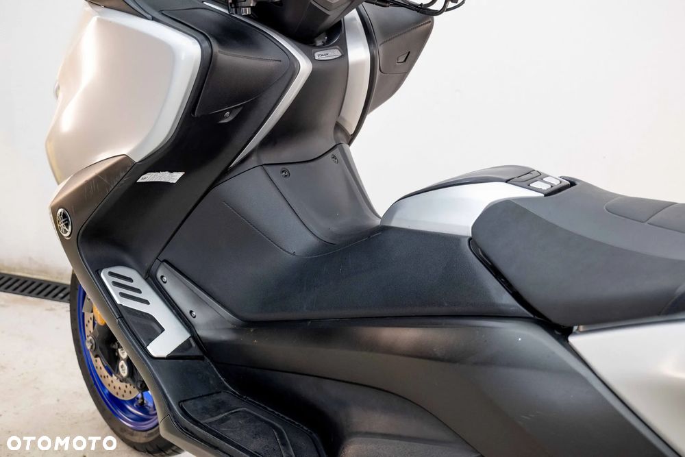 Yamaha Tmax - 14