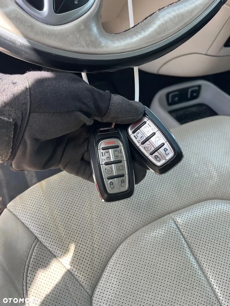 Chrysler Pacifica - 13