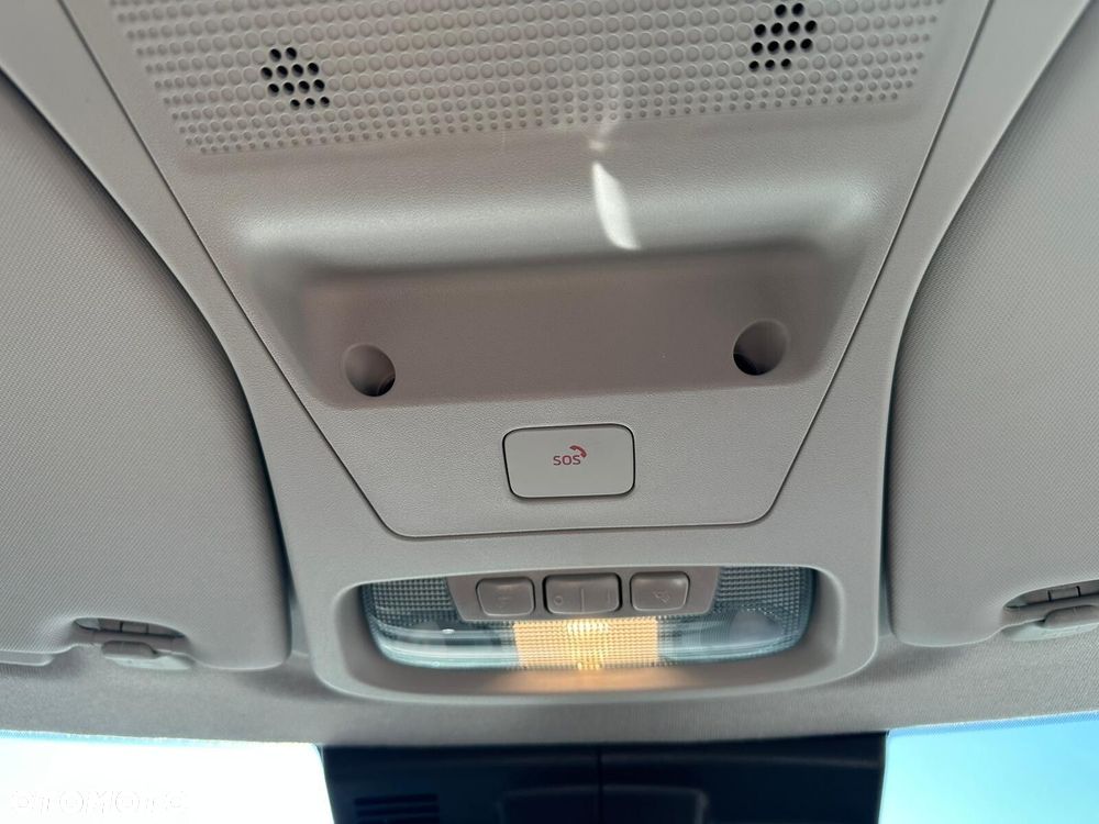 Ford Transit Courier - 16