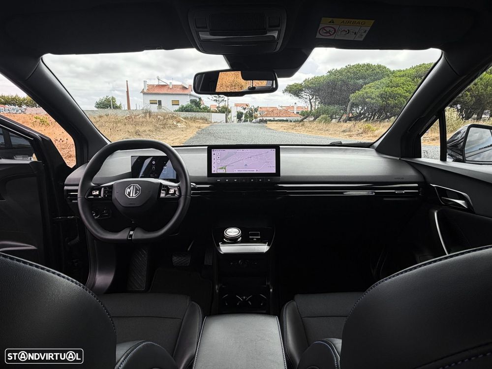 MG MG4 64 kWh Luxury - 14