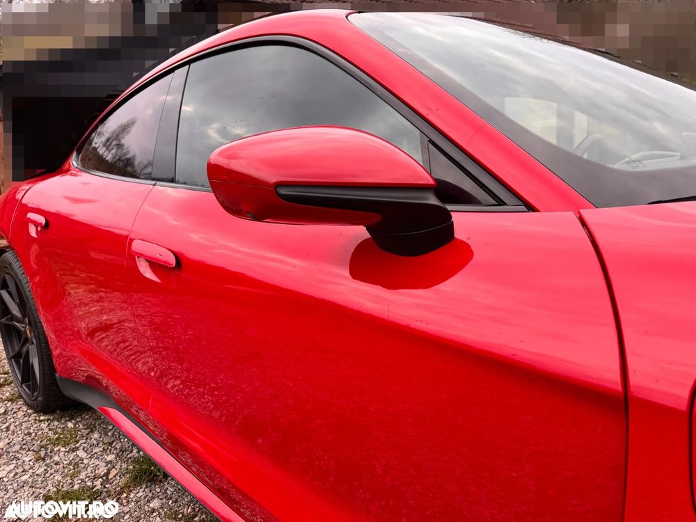 Porsche Taycan - 9