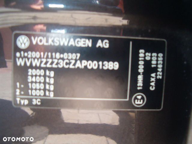 Volkswagen Passat - 17