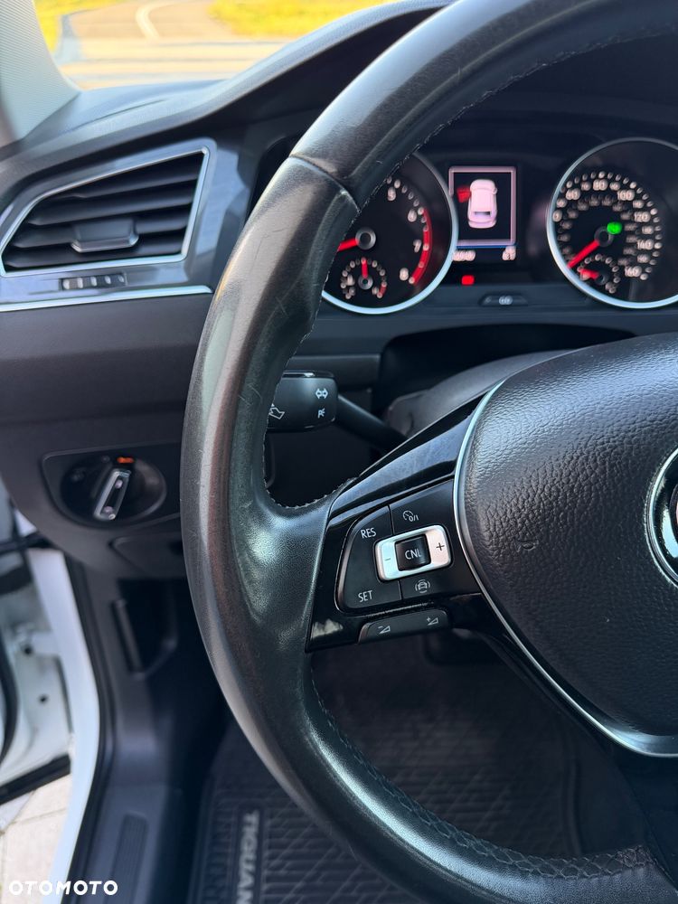 Volkswagen Tiguan Allspace - 22