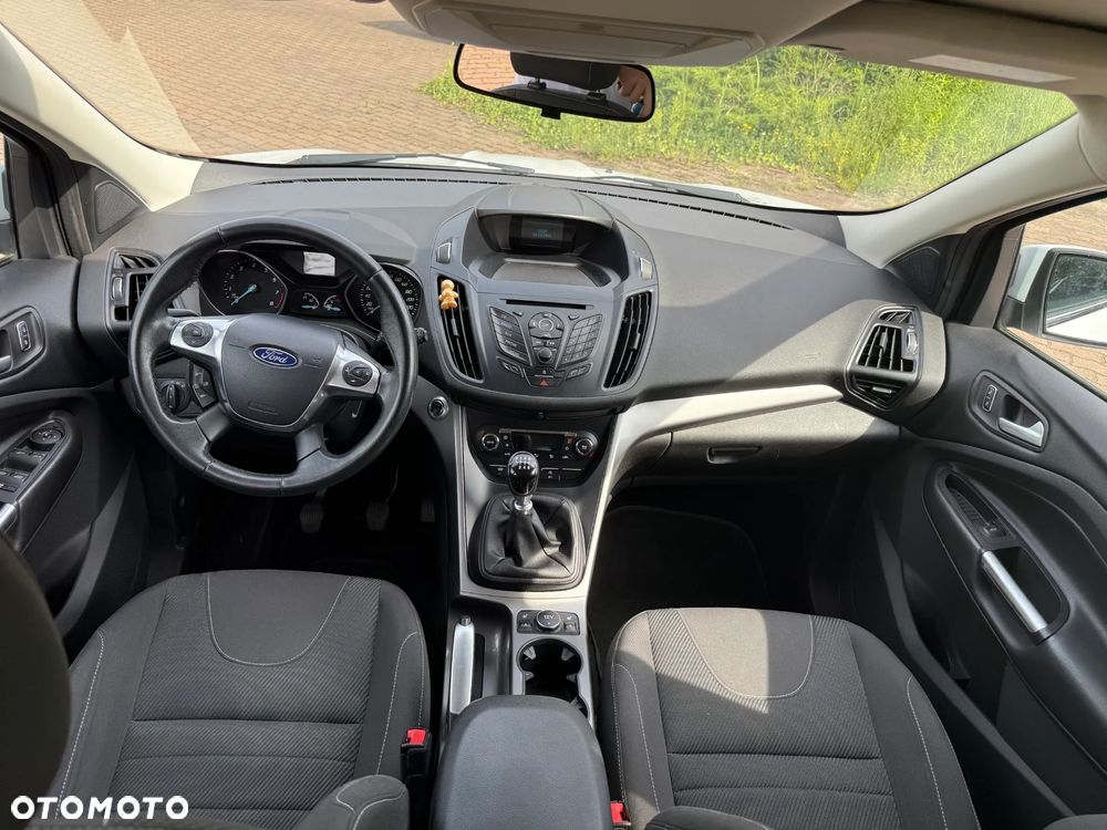 Ford Kuga 1.6 EcoBoost 2x4 SYNC - 9