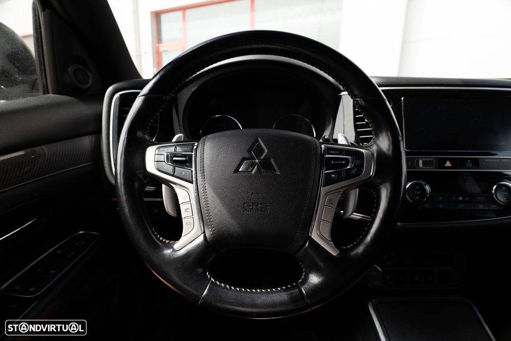 Mitsubishi Outlander - 7