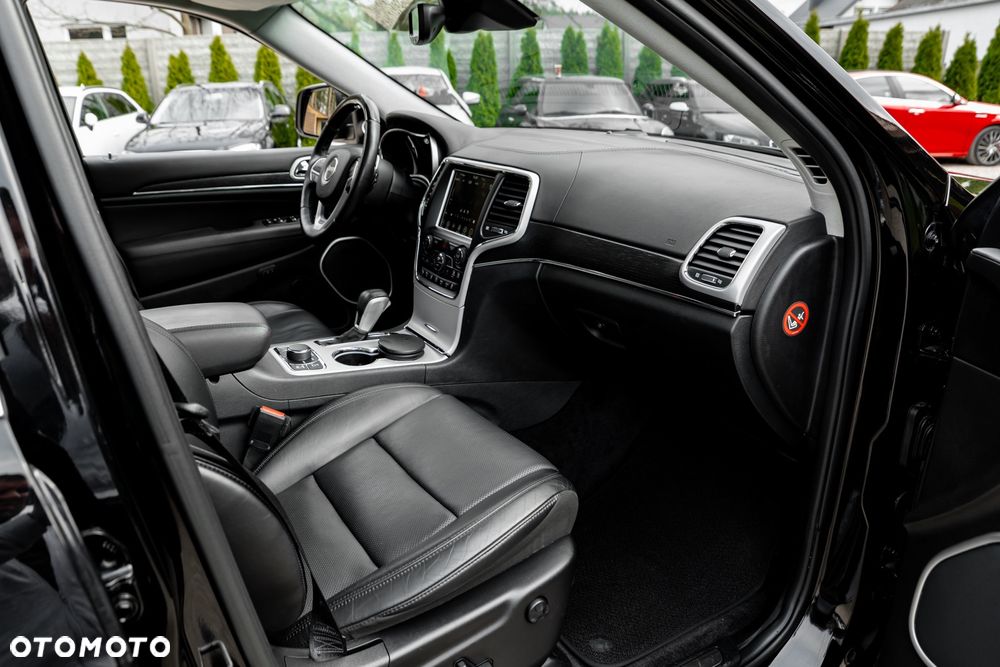 Jeep Grand Cherokee 3.0 CRD Overland Summit - 23