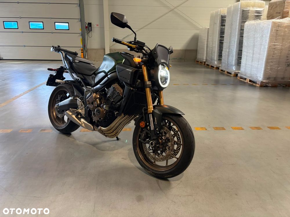 Honda CB - 2