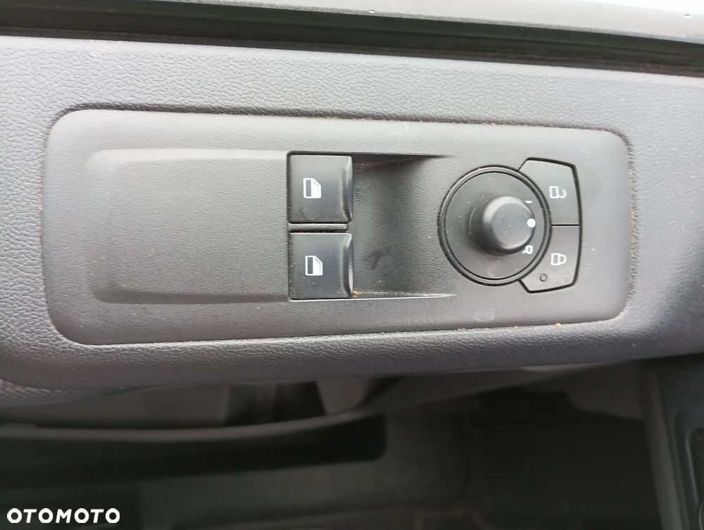 Ford TRANSIT Custom 2.0 - 15