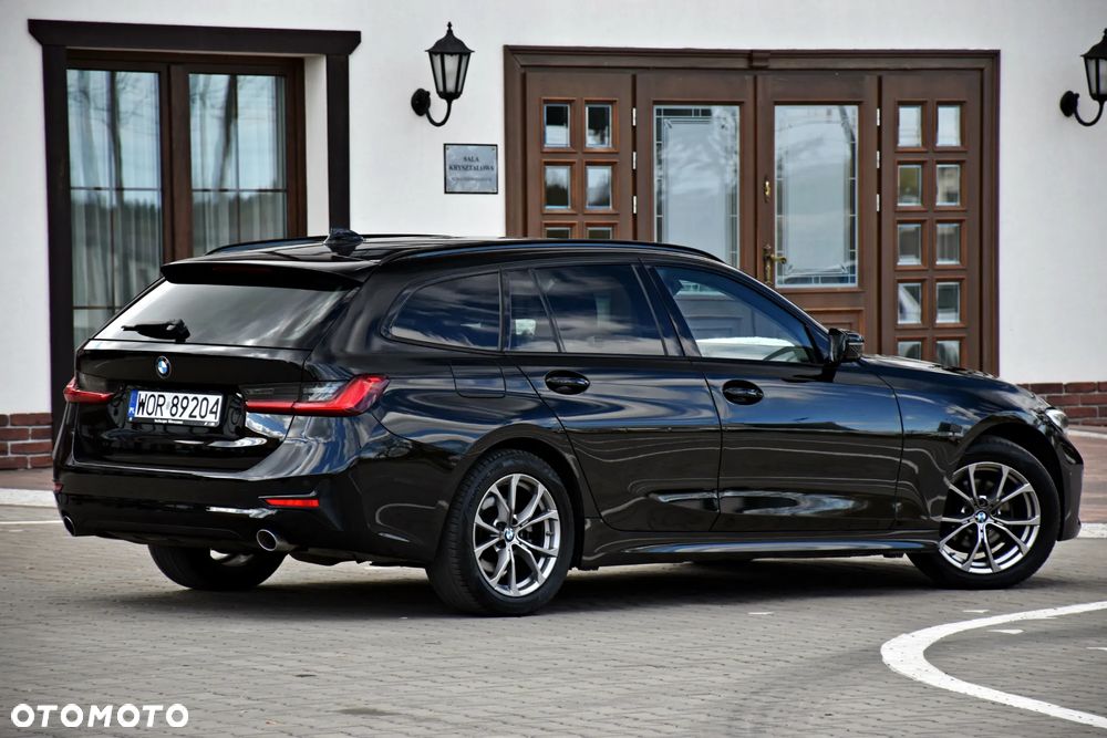 BMW Seria 3 320d Edition M Sport Shadow - 23