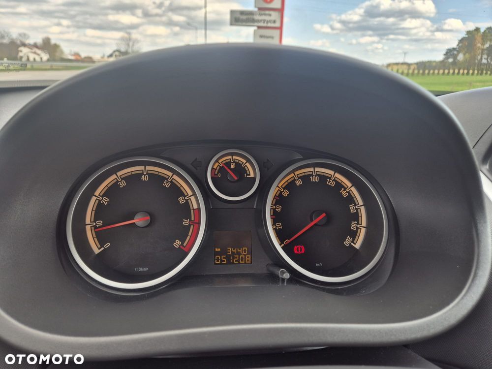 Opel Corsa 1.4 16V Edition - 8