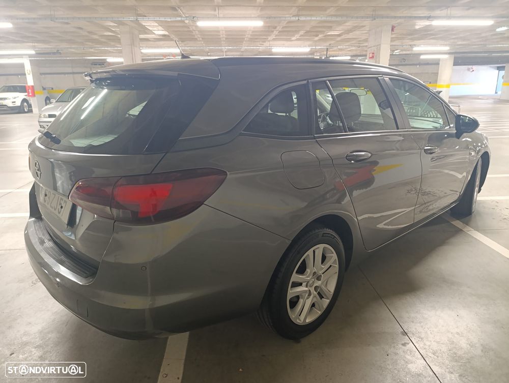 Opel Astra Sports Tourer - 5