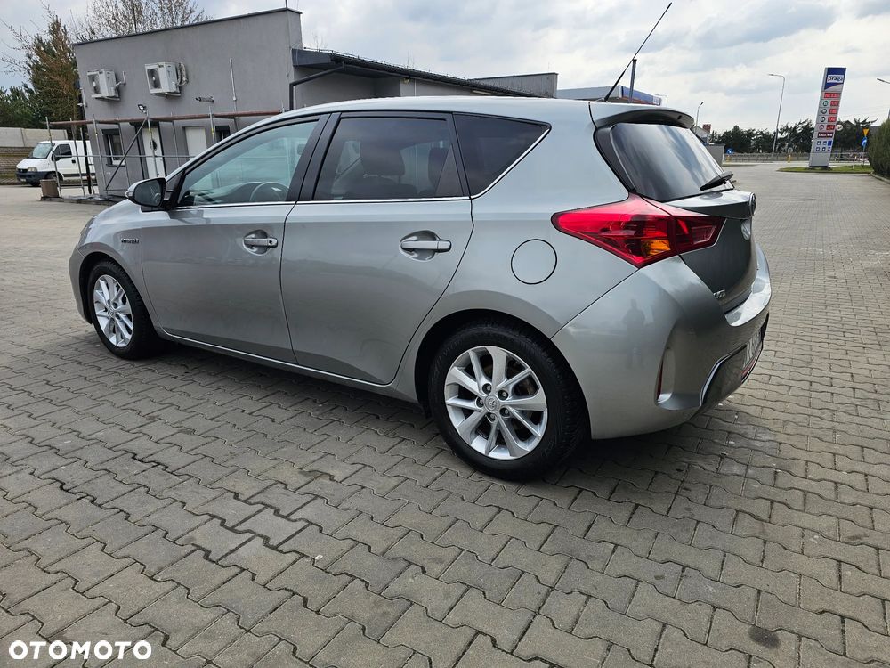 Toyota Auris 1.8 HSD Luna - 5