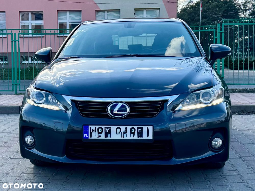 Lexus CT - 2