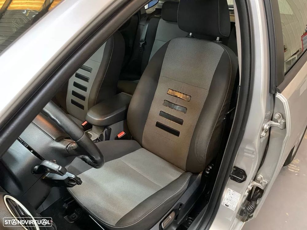 Ford Focus 1.6 TDCi Sport - 16