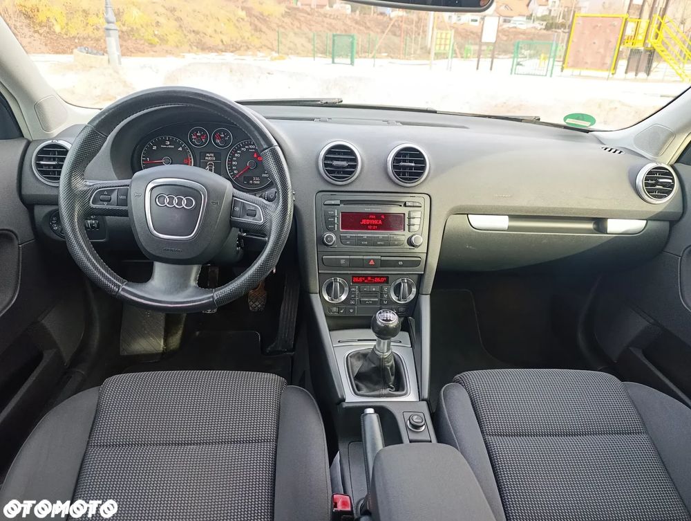 Audi A3 Sportback 2.0 TDI DPF Attraction - 13