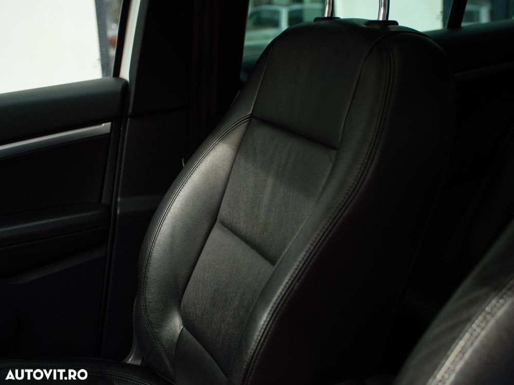 Volkswagen Tiguan 2.0 TDI 4Motion DSG BMT Sport & Style - 26