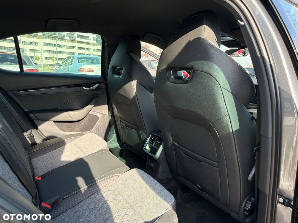 Skoda Octavia 1.5 TSI mHEV Sportline DSG - 28