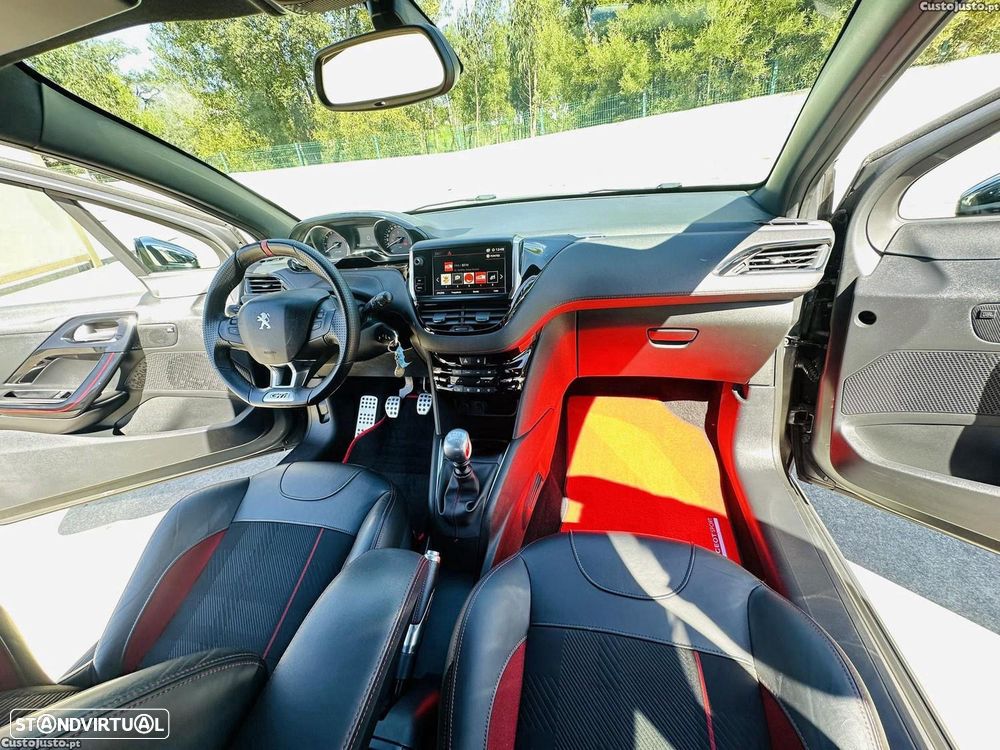 Peugeot 208 GTI e-THP STOP & START 30th - 14