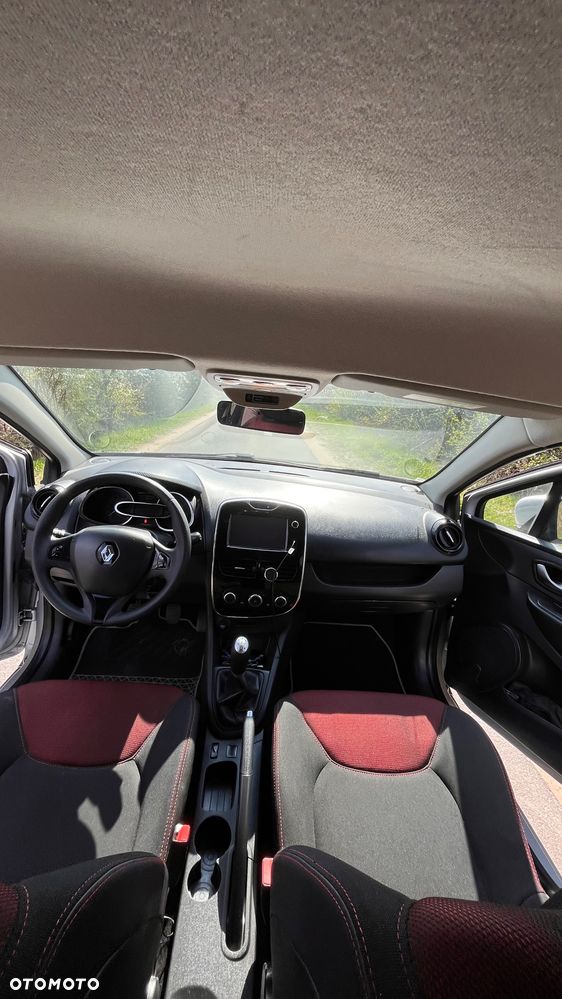 Renault Clio - 6