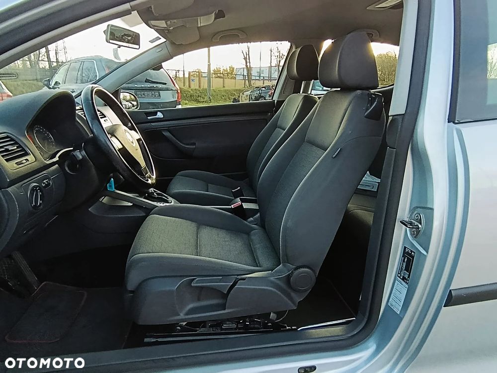 Volkswagen Golf 1.9 TDI DSG Comfortline - 10