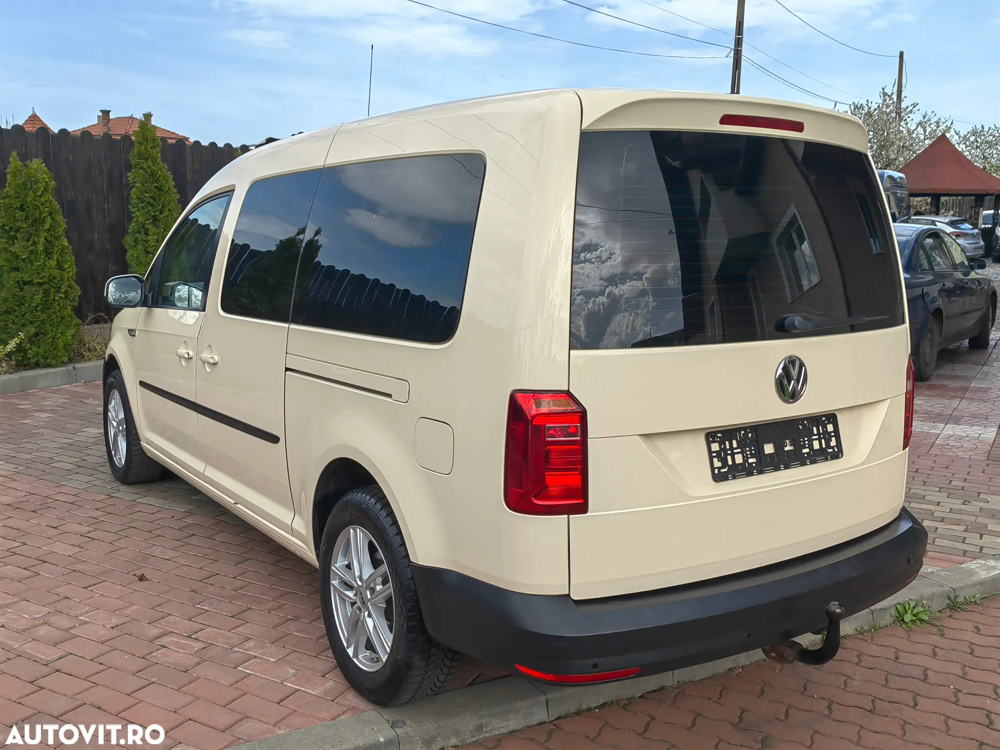 Volkswagen Caddy 2.0 TDI (7-Si.) DSG Maxi Family - 15