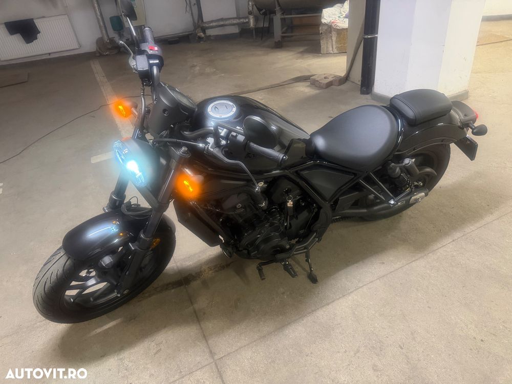 Honda Rebel 1100 - 1