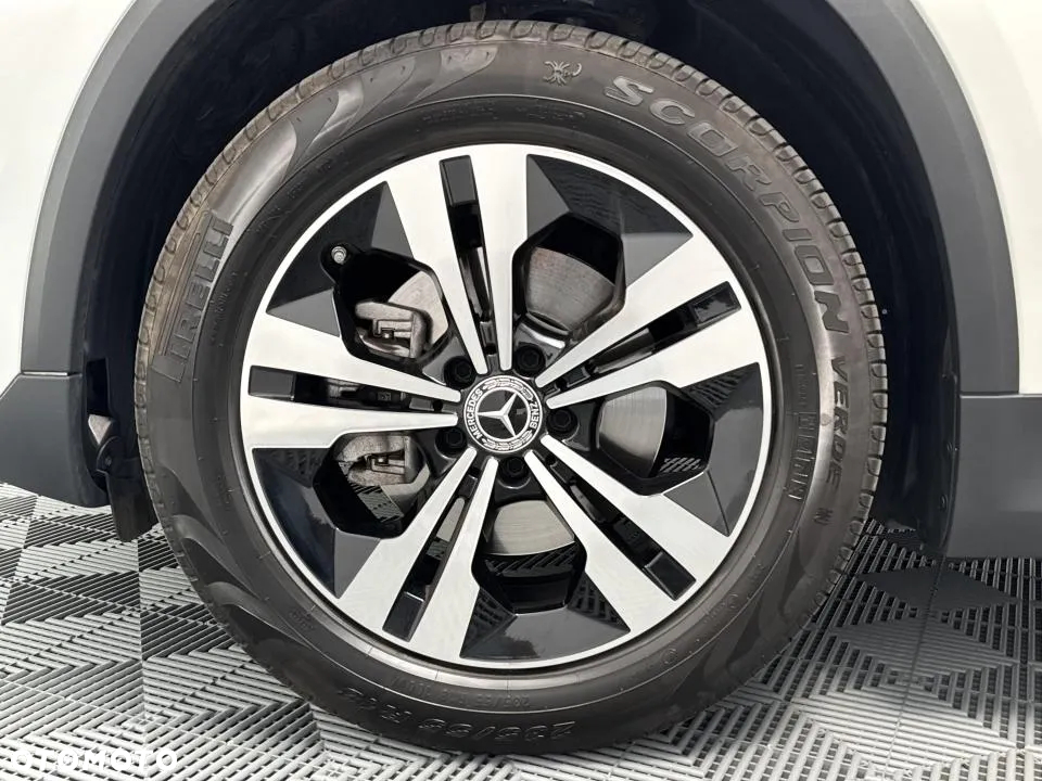 Mercedes-Benz GLA 200 Progressive - 9