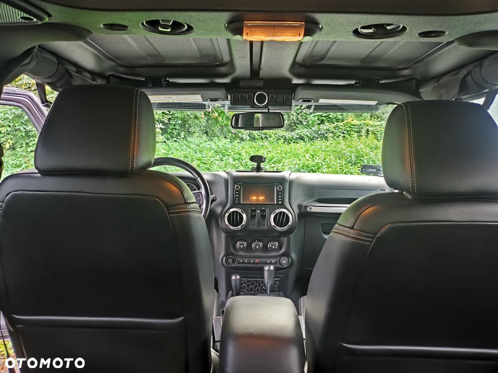 Jeep Wrangler - 20