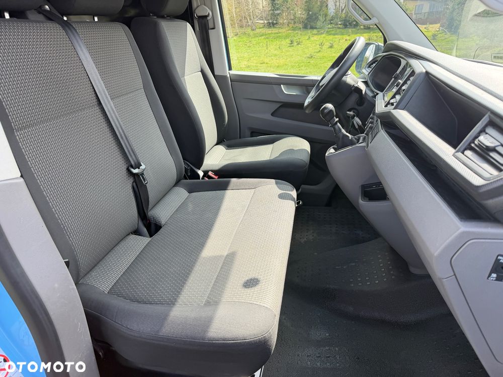 Volkswagen Transporter - 9