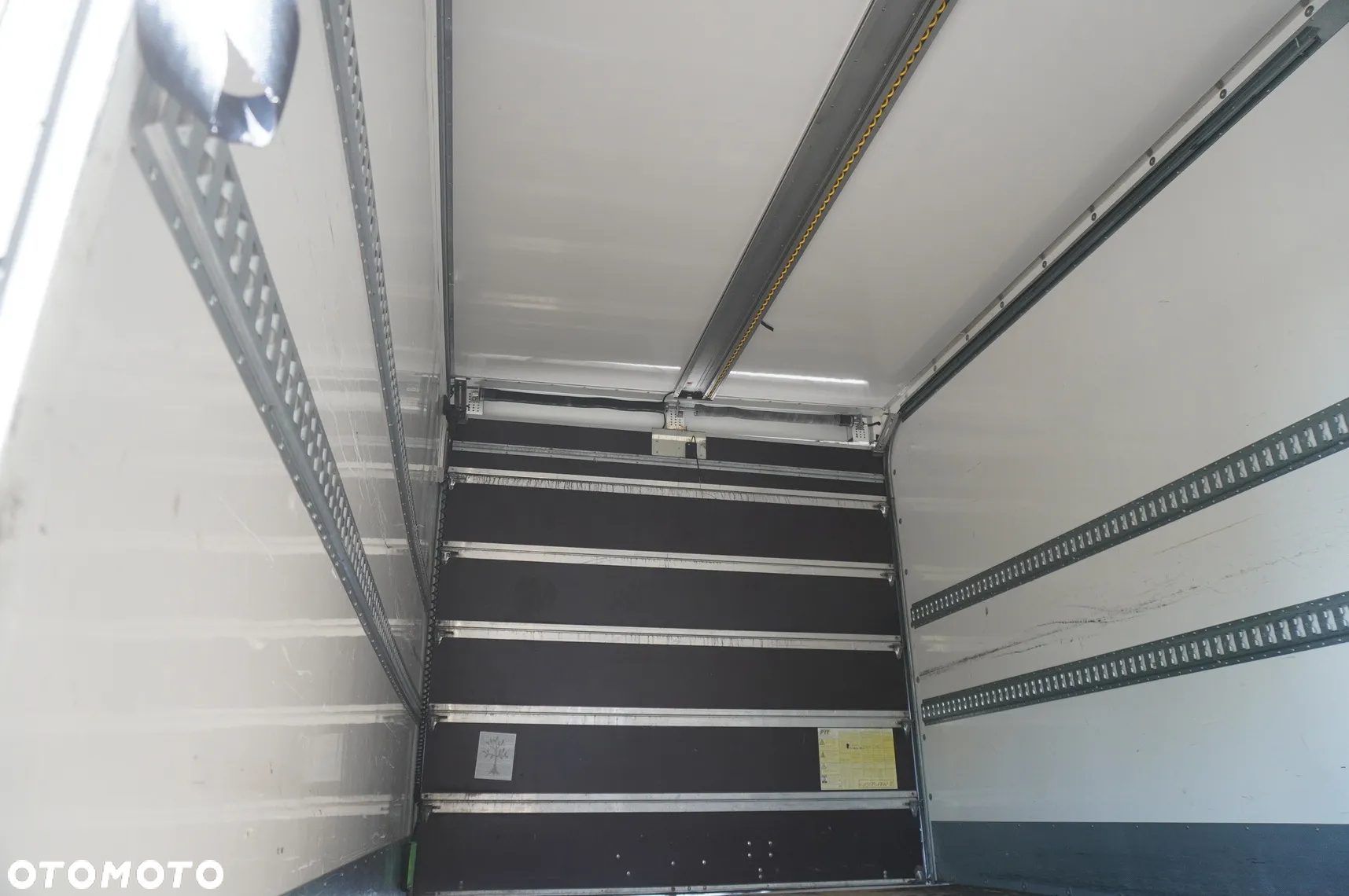 Mercedes-Benz Atego 1321 / 80 tys. km !!! / Kontener 20 EPAL - 13