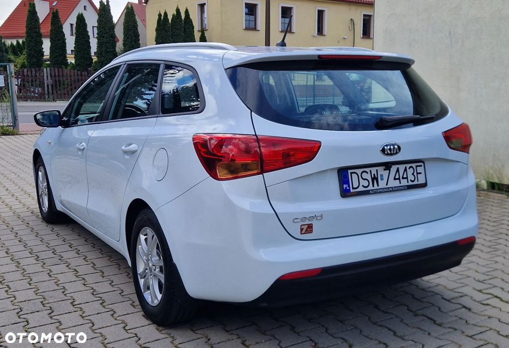 Kia Ceed 1.4 Business Line - 4