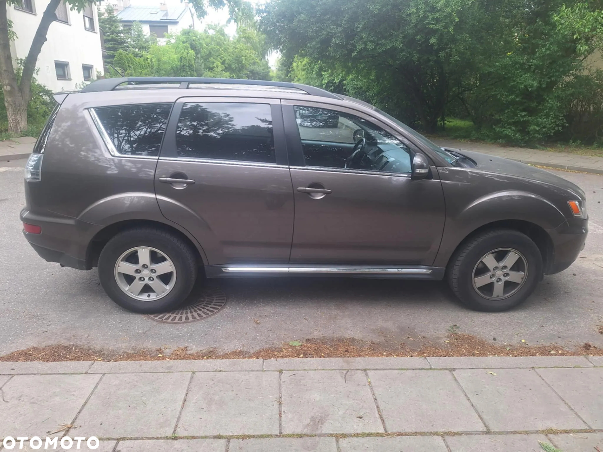 Mitsubishi Outlander 2.0 Intense + 2WD EU5 CVT - 3