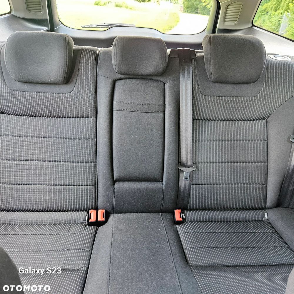 Ford Mondeo SW - 32