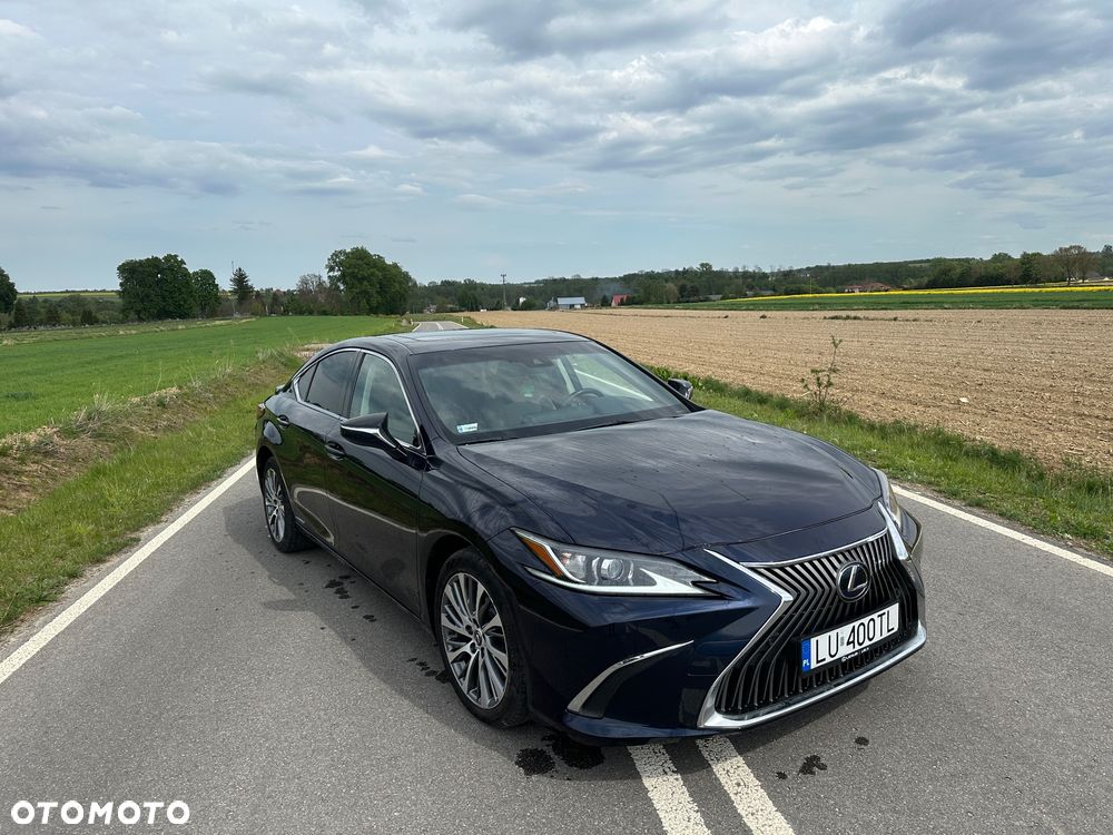 Lexus ES 300h Business Edition + - 7