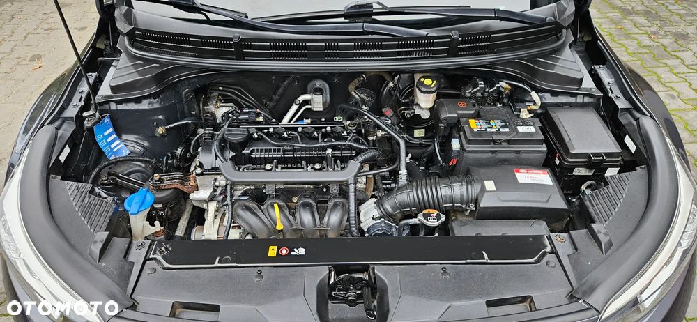 Kia Stonic 1.2 L - 9