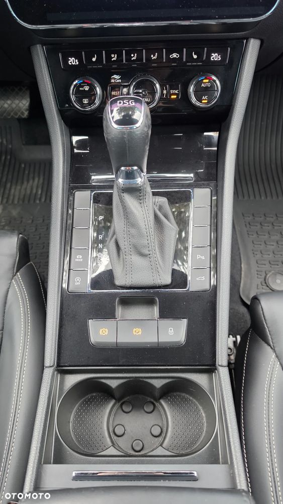 Skoda Superb 2.0 TDI L&K DSG7 - 12