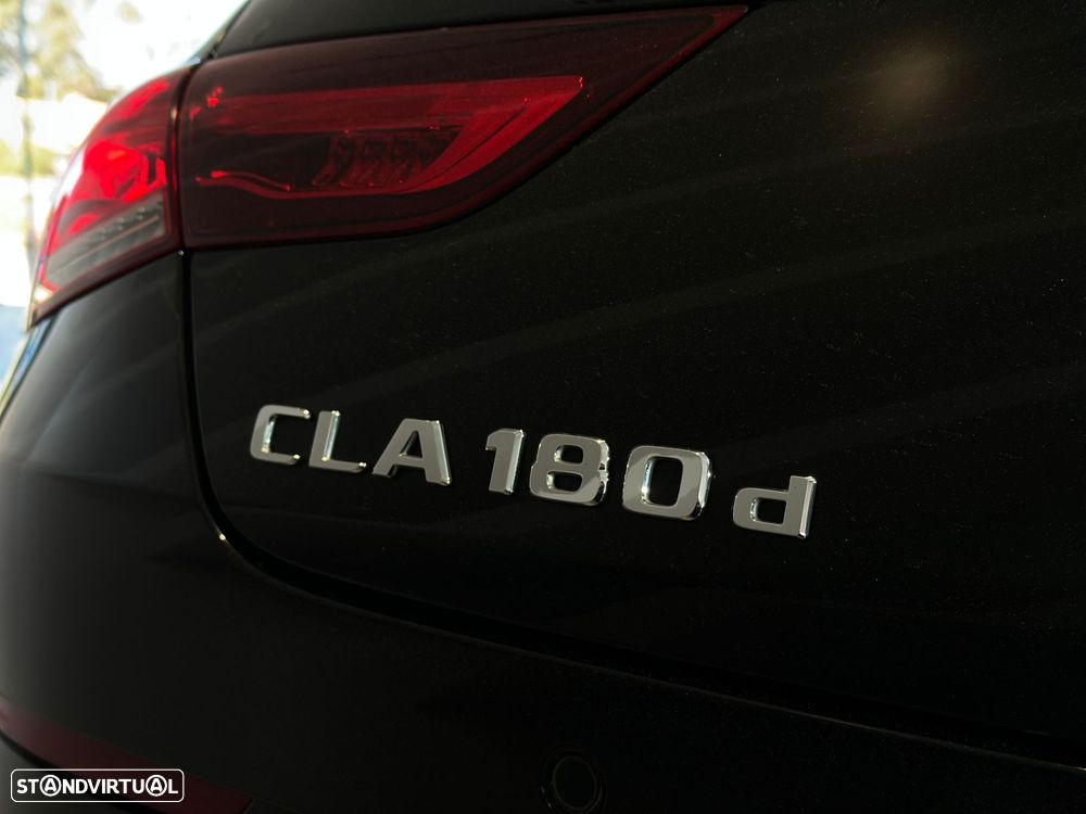 Mercedes-Benz CLA 180 d Shooting Brake Progressive Aut. - 31