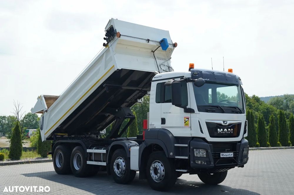 MAN TGS 35.500 / 8X4 / BASCULATOR CU 2 LATE / HIDROCLAPĂ / HIDROCLAPĂ BORDMATIC / PERDĂ ELECTRICĂ / AUTOMATĂ / EURO 6 - 6