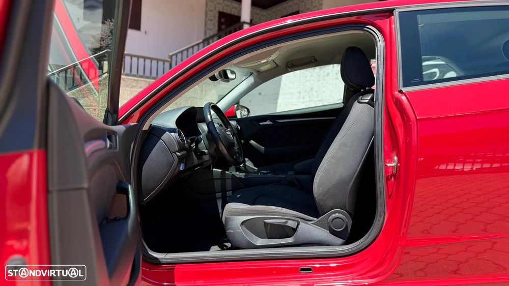 Audi A3 1.6 TDI (clean diesel) S tronic Ambition - 14