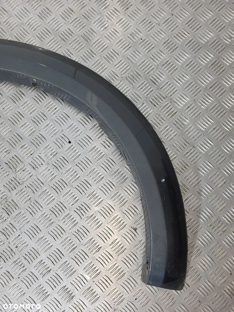 Mitsubishi L200 IV Listwa Błotnika Prawy Przód - 3