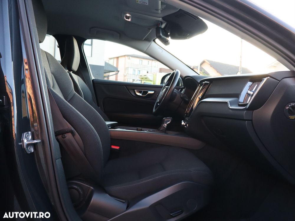 Volvo V60 D3 Geartronic Momentum Pro - 21