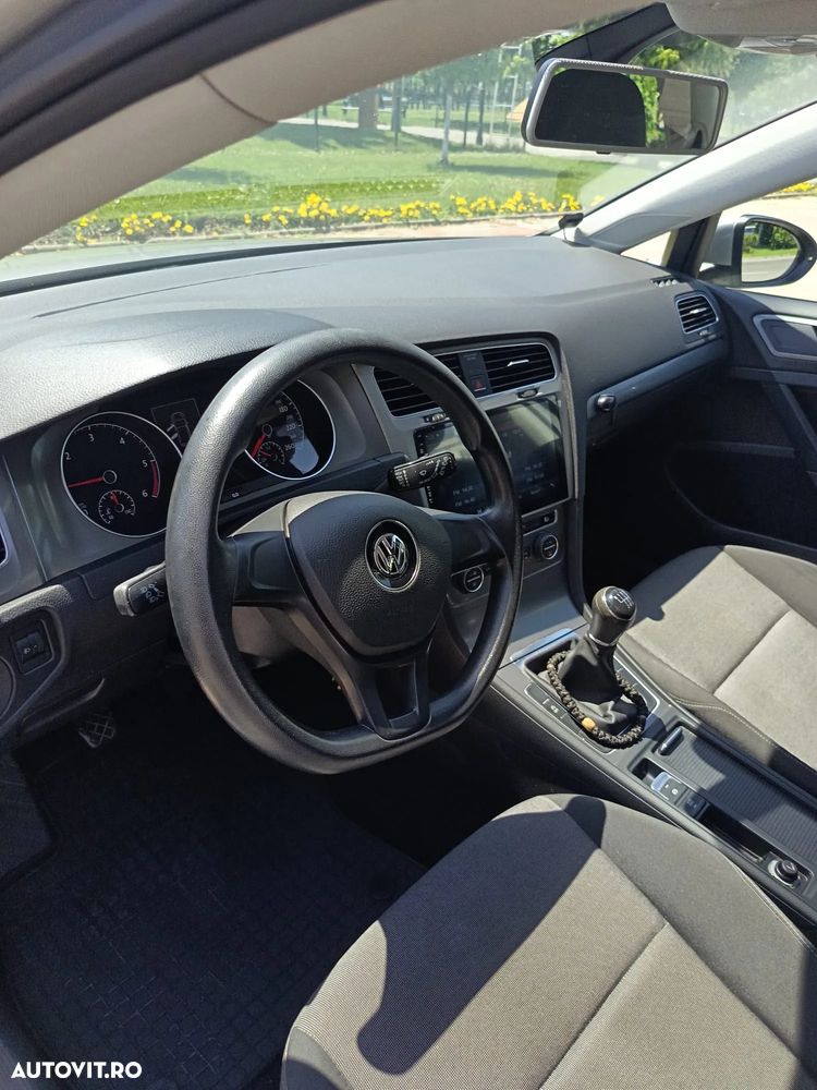 Volkswagen Golf - 3