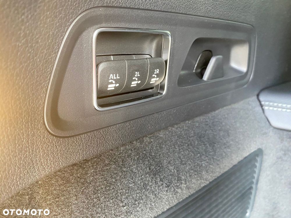 Mercedes-Benz GLS - 36